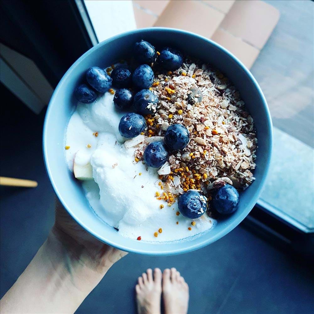 Granola de coco, trigo sarraceno, cacao y semillas