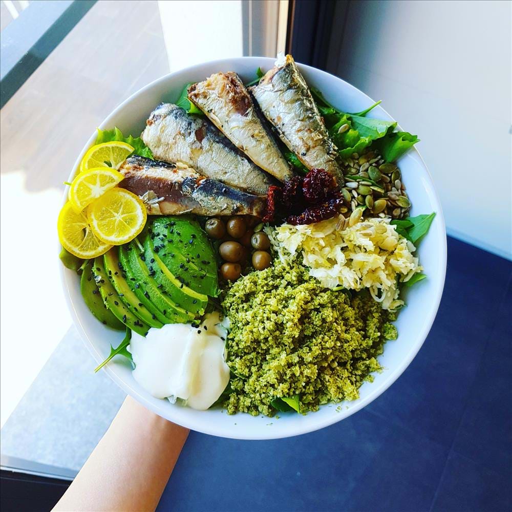 Ensalada con sardinas y limquats