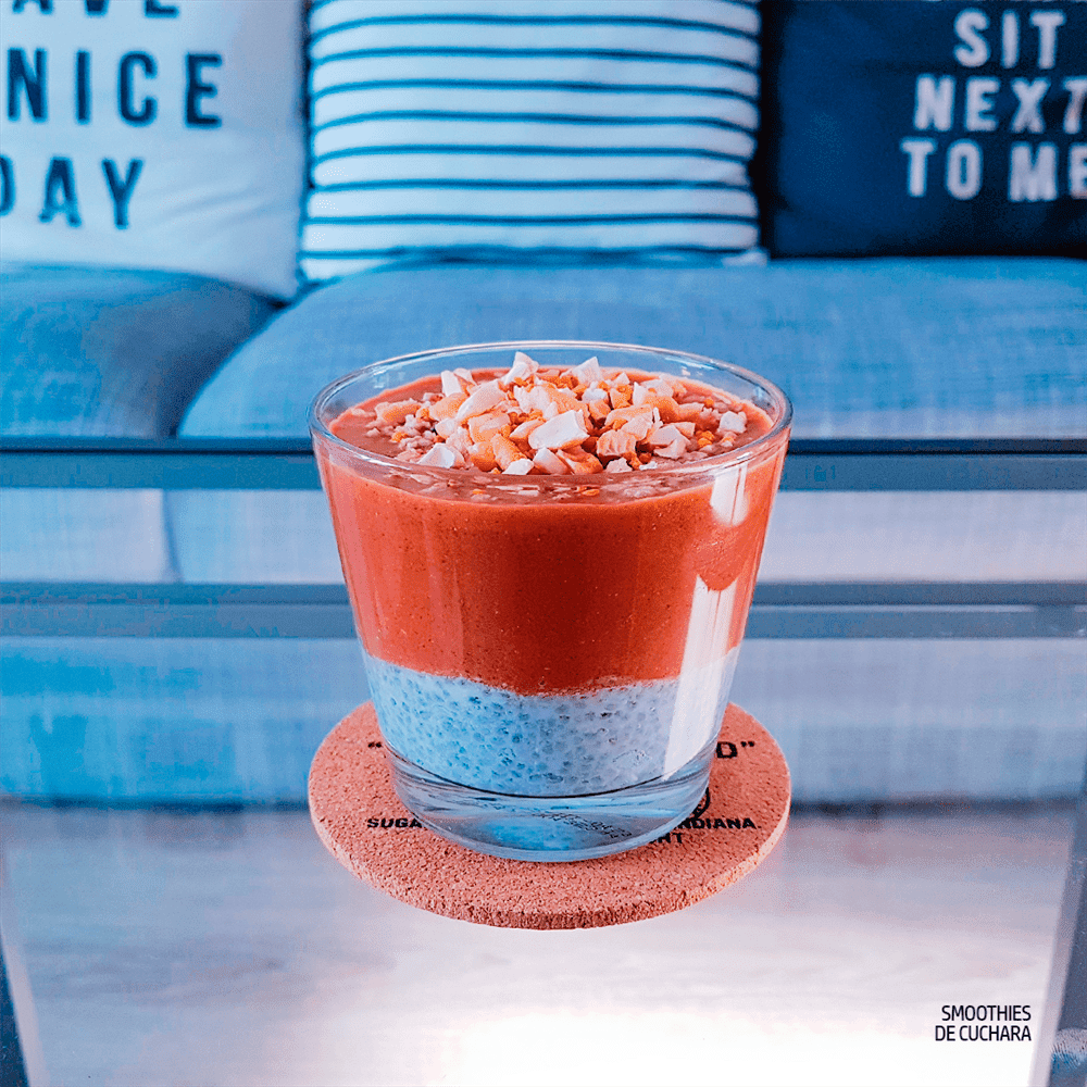 Smoothie de melón, calabacín y cacao con pudding de chía
