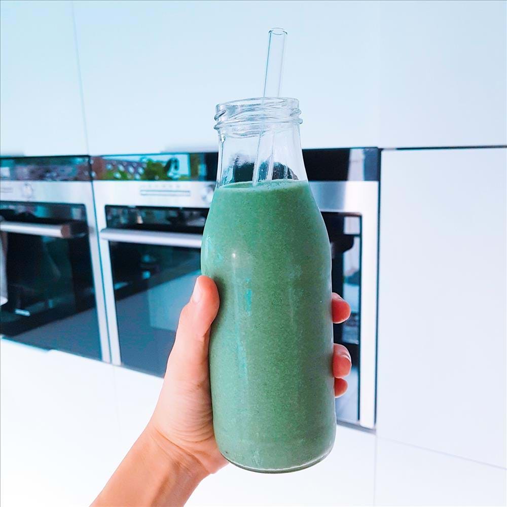 Smoothie de espirulina, plátano y coliflor